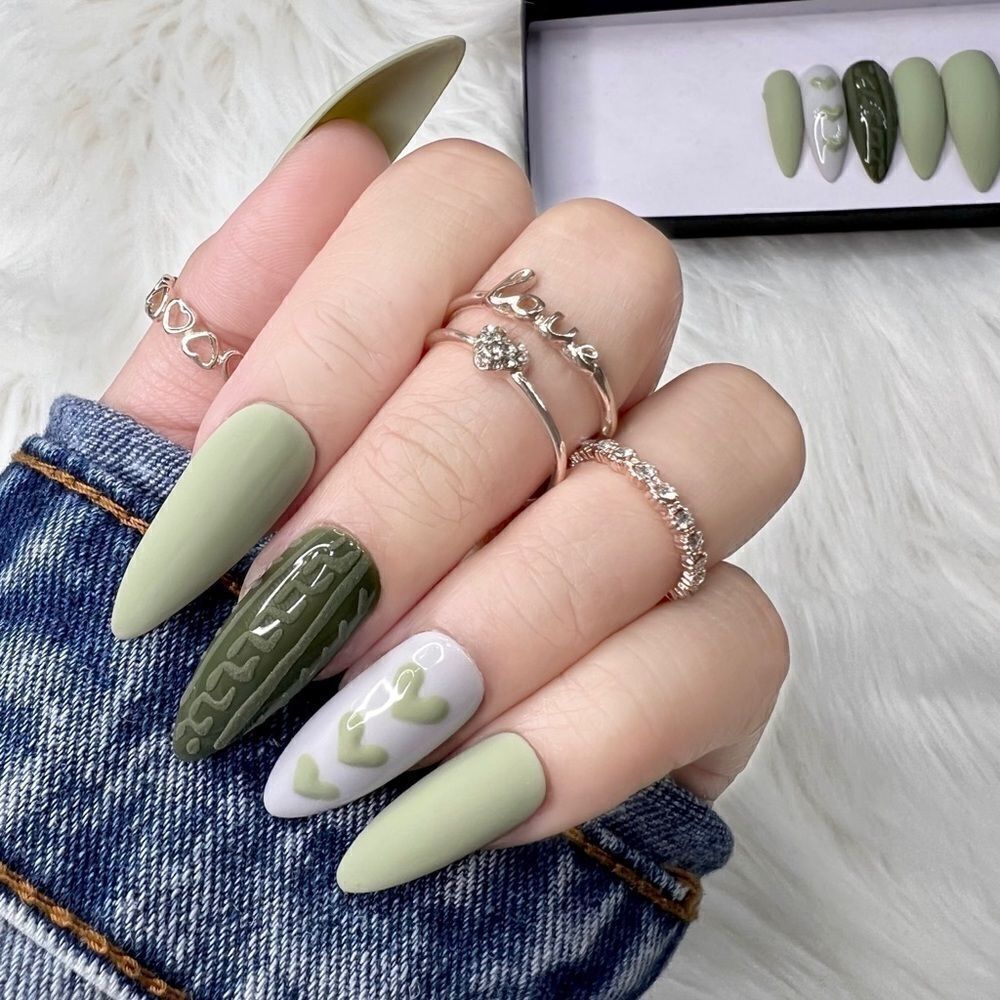 Green Sweater Heart 💚 Custom Press On Nails | High Quality Nails | Handmade